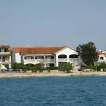 Apartment Apartment Lydia Bilan With Swimming Pool On The Beach *