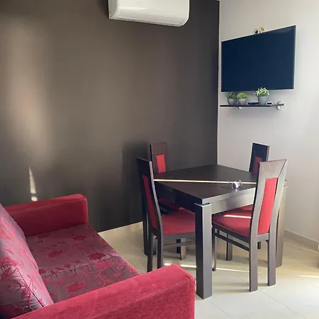 Apartment Lydia Bilan With Swimming Pool On The Beach * Vodice