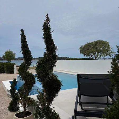 Lydia With Private Pool On The Apartment
